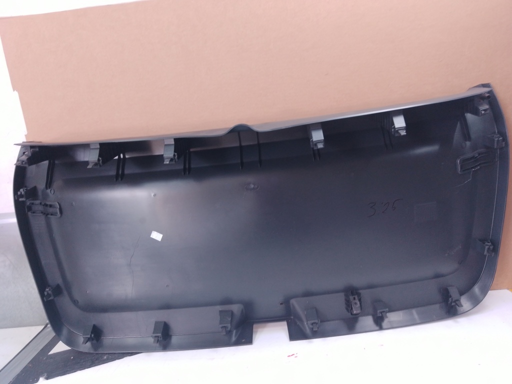 [MTD-531707] Revestimiento del portón trasero Skoda Karoq 2021 1.5 TSI 57A867975M