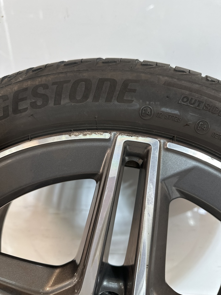 [MTD-496309] Llanta de aleación 19" Mercedes-Benz Clase C W205 A2054019500