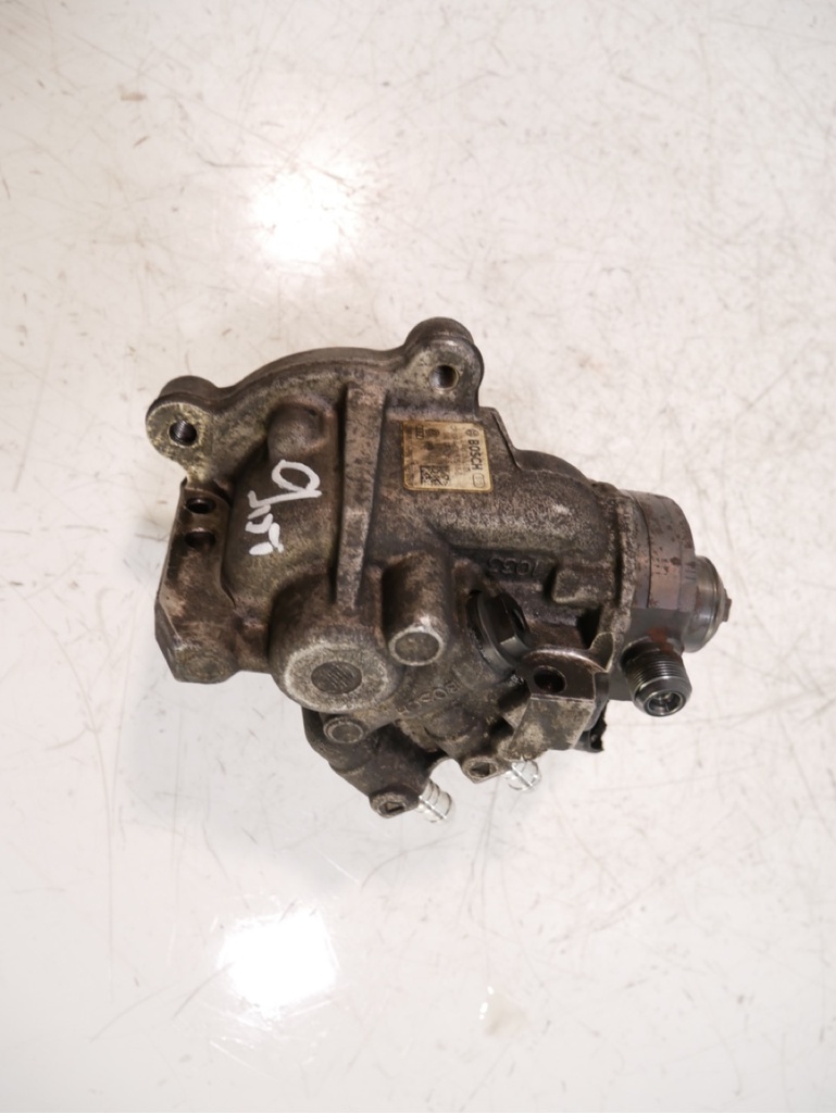 [MTD-433148] Bomba de alta presión defectuosa Audi A3 VW Golf 2.0 TDI DGCA DGC 04L130755E