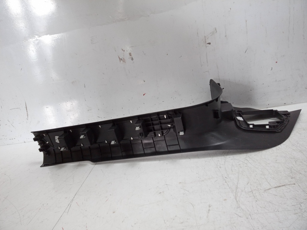 [MTD-499087] Revestimiento montante A delantero derecho Porsche Panamera 971 2.9 V6 CSZB 2021