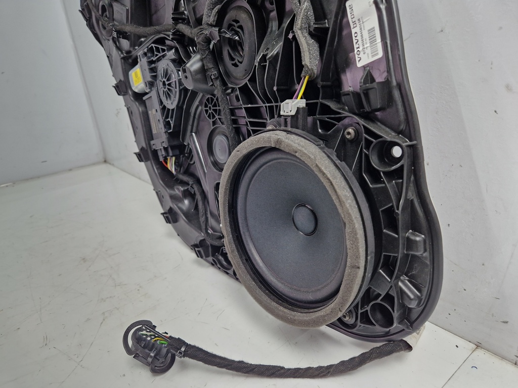 [MTD-497087] Revestimiento de puerta Volvo V60 MK2 Cross Country 227 32353354