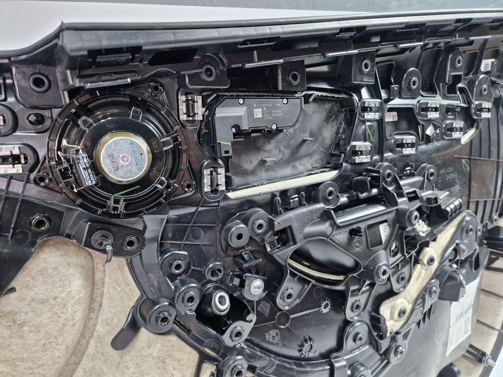 [MTD-497125] Revestimiento de puerta Mercedes Clase C W205 2.2 CDI C220 OM651.921 JC2449642