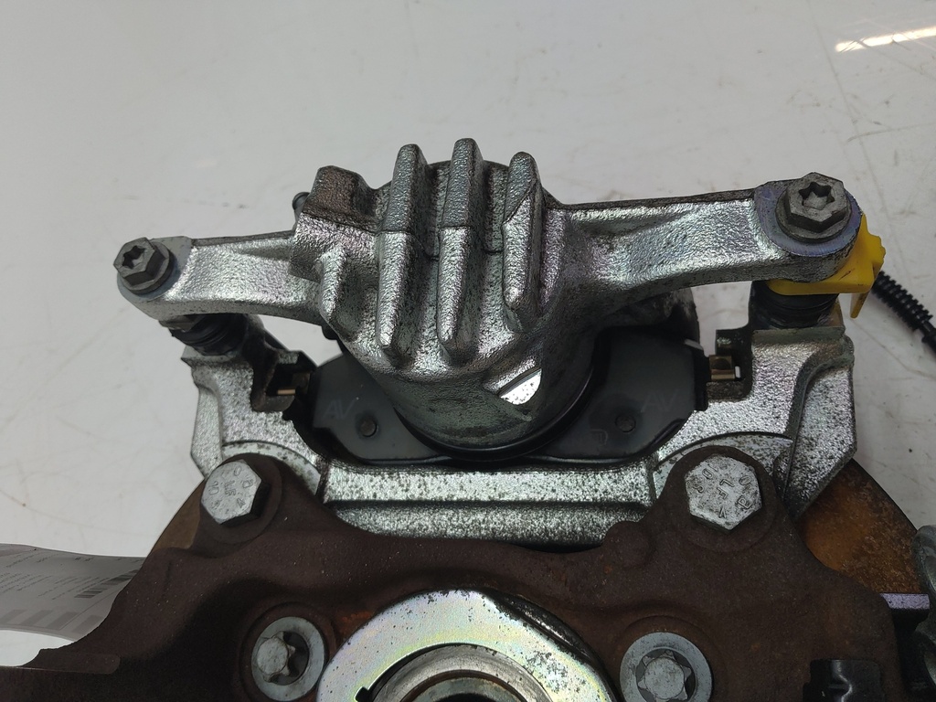 [MTD-503366] Cubo de rueda delantera derecha Opel Vivaro C Kasten K0 (03/2019-12/2022) DW10FE AHK D20DTL