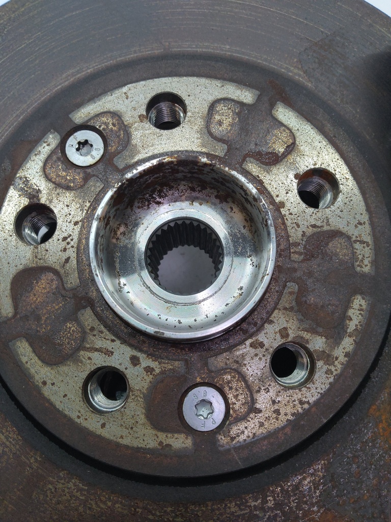 [MTD-503368] Cubo de rueda delantera izquierda Opel Vivaro C Kasten K0 2020