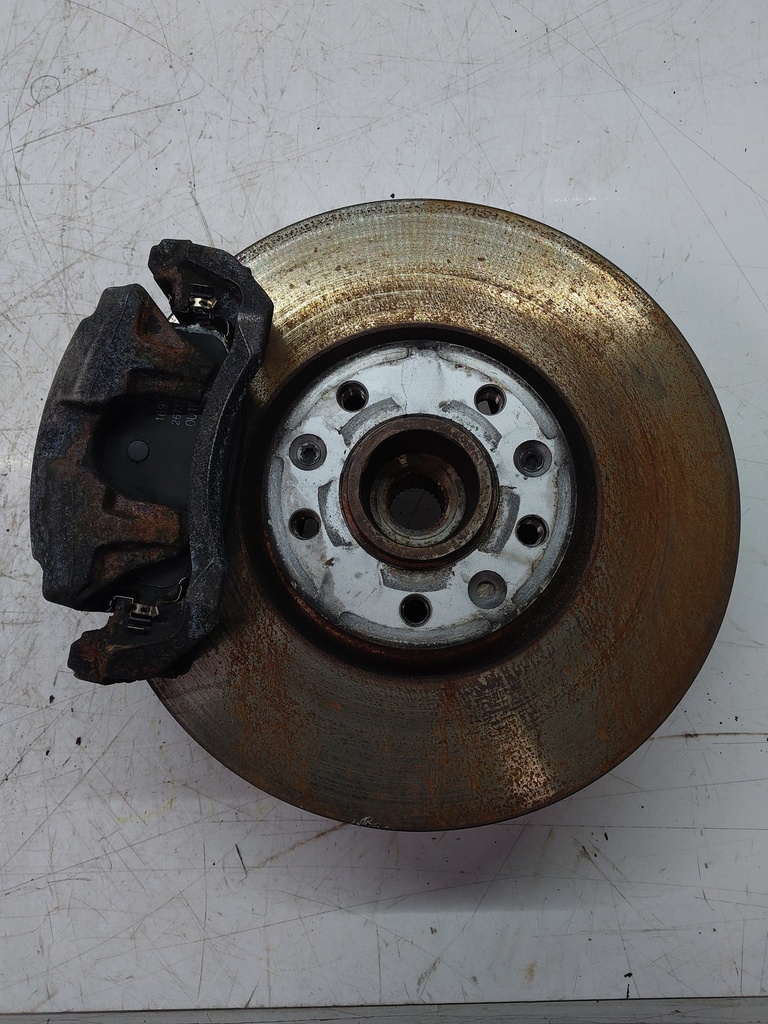 [MTD-513291] Cubo de rueda delantero izquierdo Peugeot 308 SW III FC 1.5 YHZ DV5RC