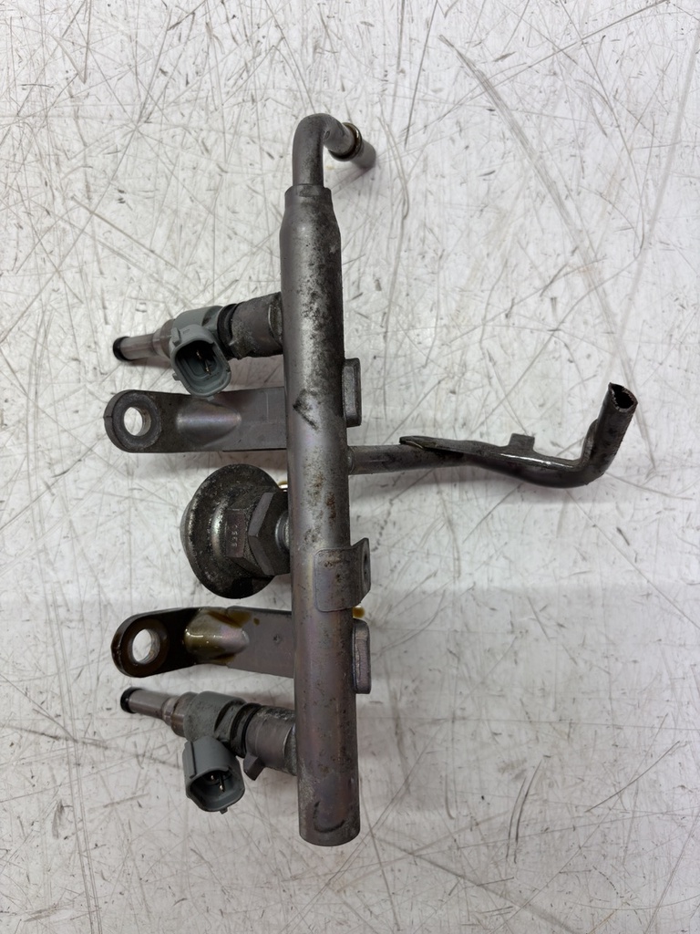 [MTD-477941] Riel inyector Toyota Subaru 2.0 gasolina FA20D FA20 16611-JB000