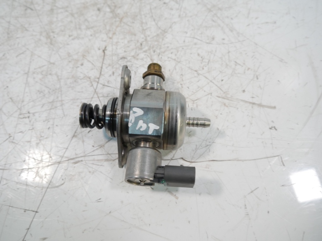 [MTD-490796] Bomba de combustible Porsche Macan 95B 2.0 gasolina DKNA DKN 06K127028D