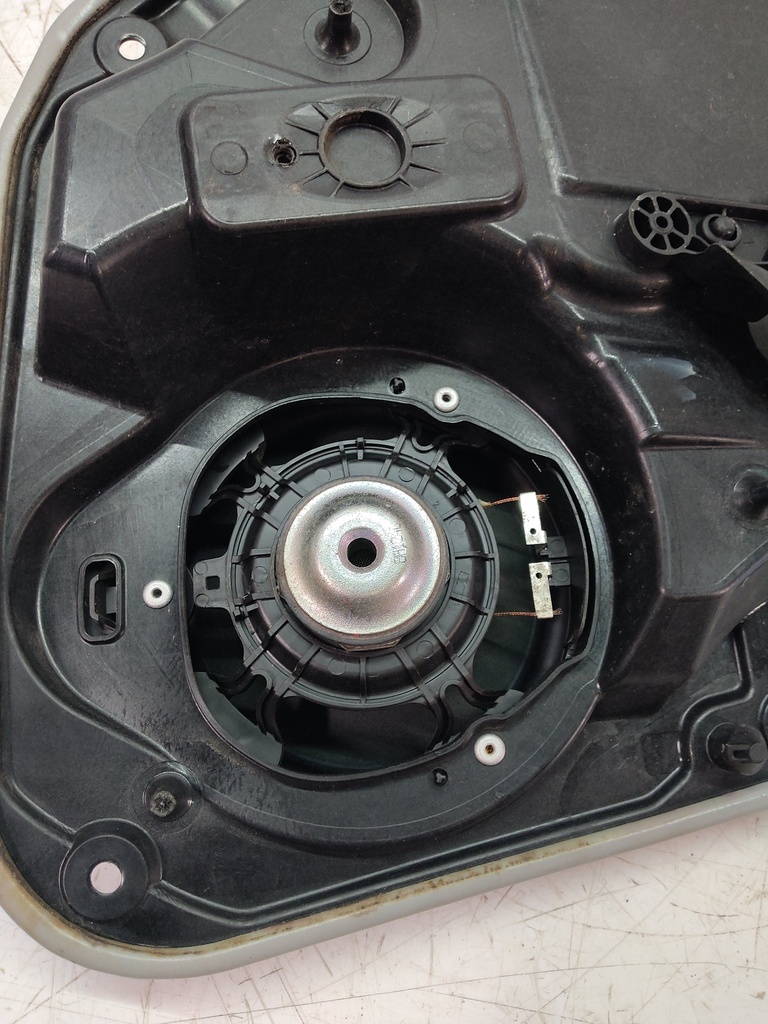 [MTD-512357] Altavoz Mercedes Clase A W176 1.6 M270.910 A1767304400