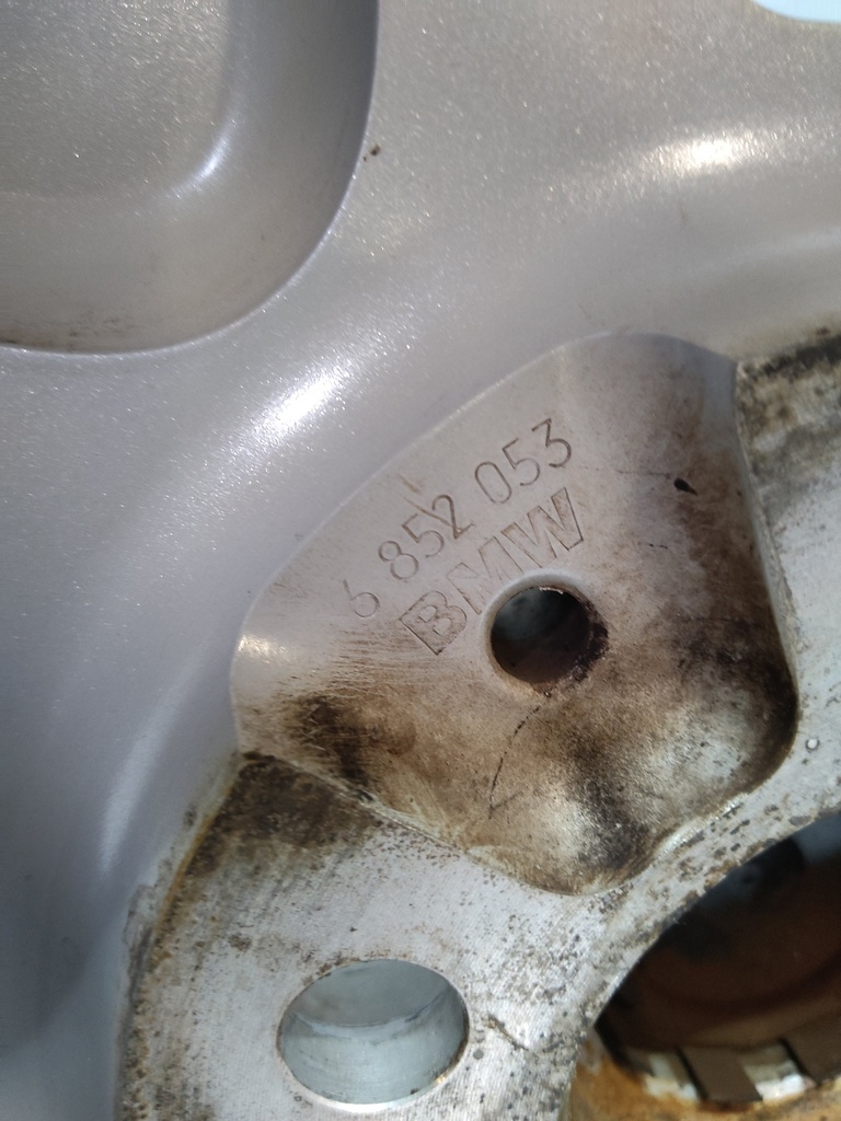 [MTD-522461] Llanta de aleación 4 BMW i3 I01 2015 IB1P25B 6852053
