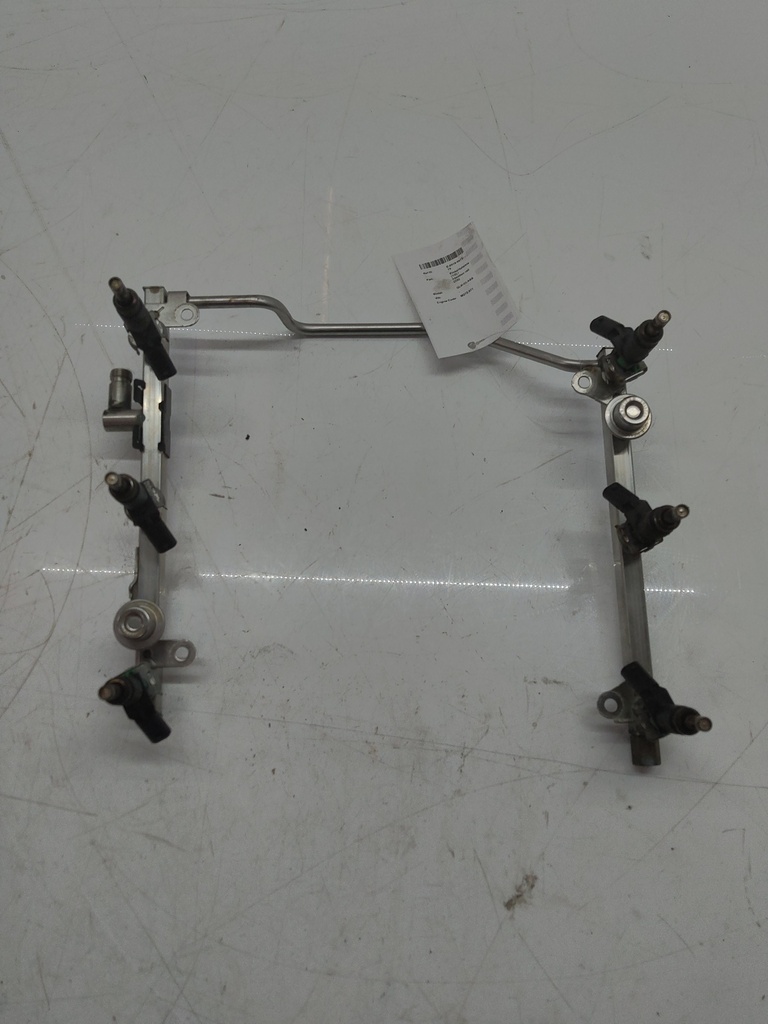 [MTD-523643] Barra de inyección con inyectores Mercedes-Benz GLK-Class M272.971 A2720701395
