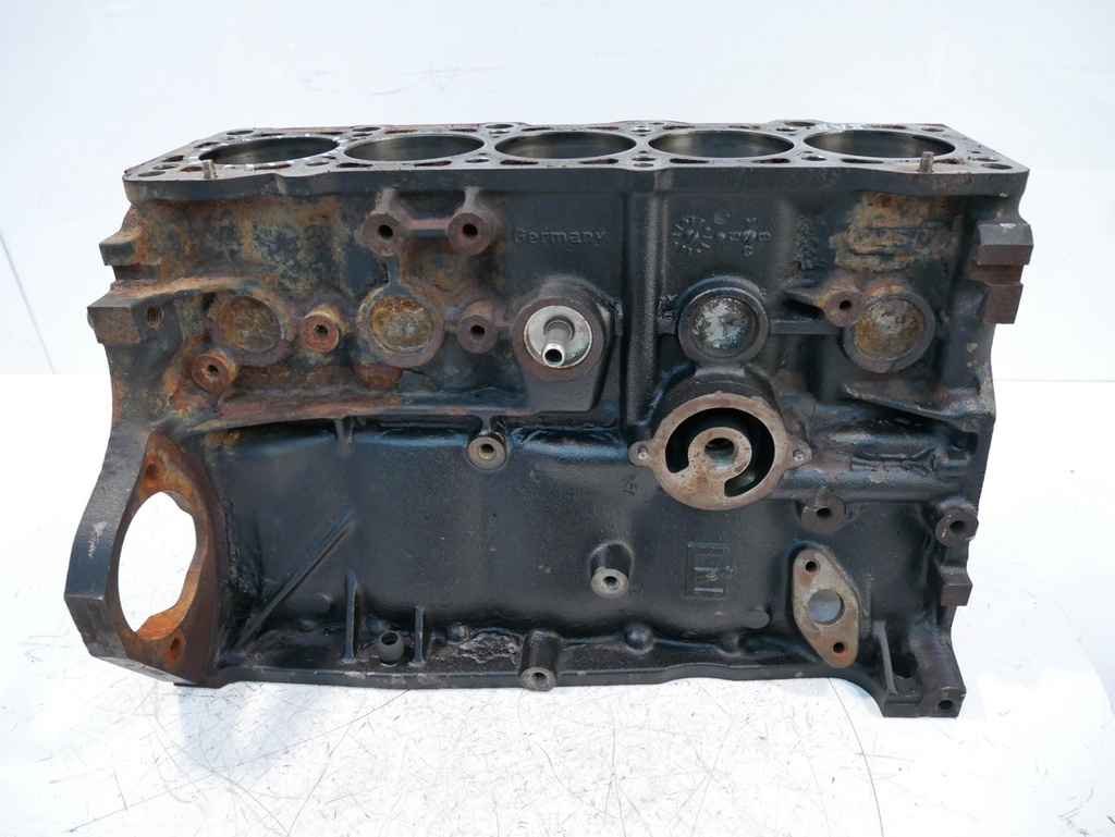 [MTD-493782] Bloque motor VW California Transporter T4 2.5 TDi ACV 046103021