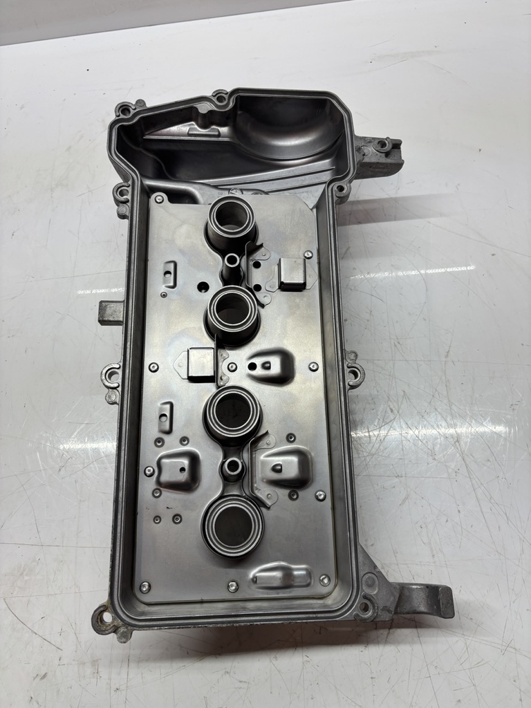 [MTD-497458] Tapa de válvulas para Toyota Yaris Prius 1.5 Hybrid 1NZ-FXE 1NZ 11201-21080