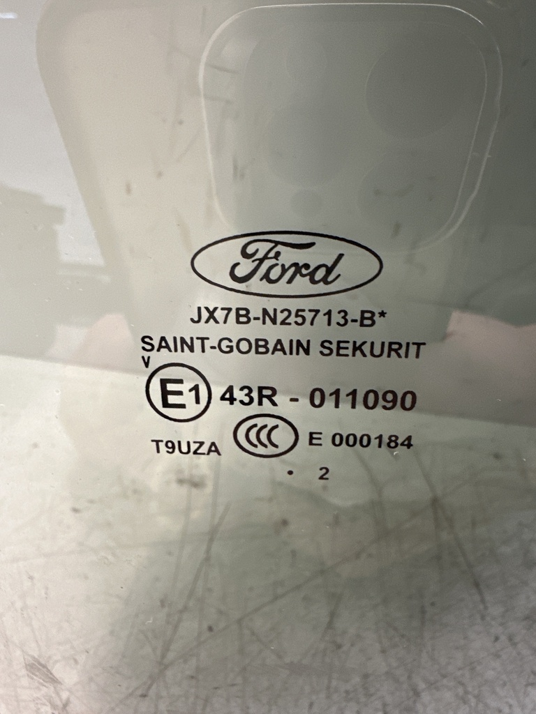 [MTD-498716] Cristal Ford Focus MK4 Turnier 2.3 EcoBoost ST N3DA