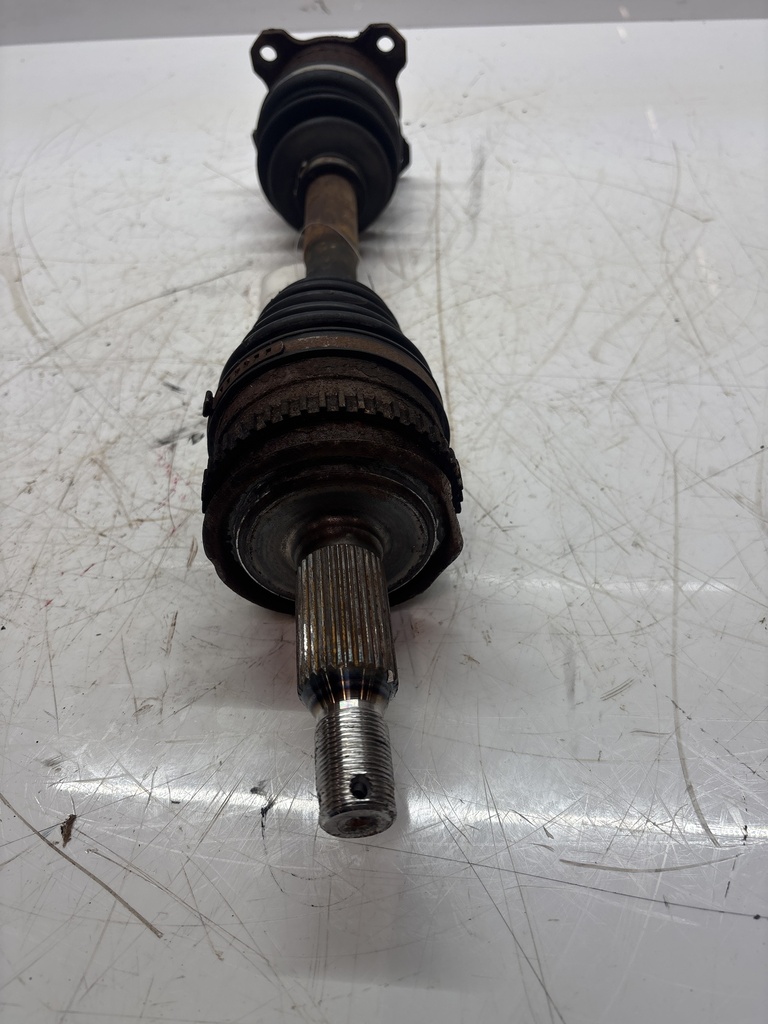 [MTD-506410] Palier delantero izquierdo Mitsubishi L200 Triton KB4T 2.5 DI-D 4D56