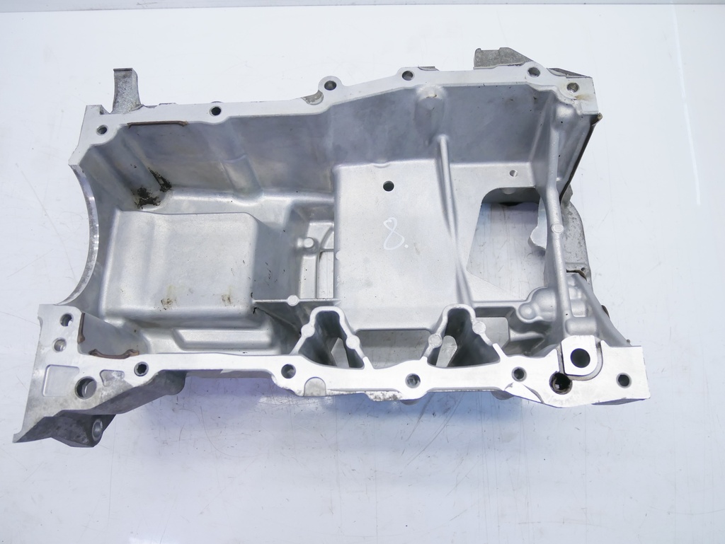 [MTD-381029] Cárter de aceite superior para Toyota Auris 1.8 Hybrid 2ZR-FXE 2016