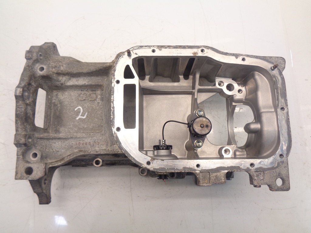[MTD-380962] Cárter de aceite superior para Toyota Prius 1.8 Hybrid 2ZR-FXE