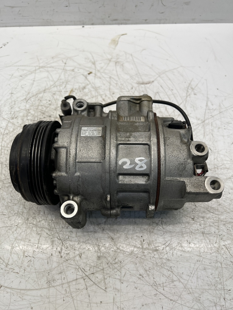 [MTD-376573] Compresor de aire acondicionado BMW Serie 5 F10 M5 4.4 V8 gasolina S63B44B S63 447260-2776