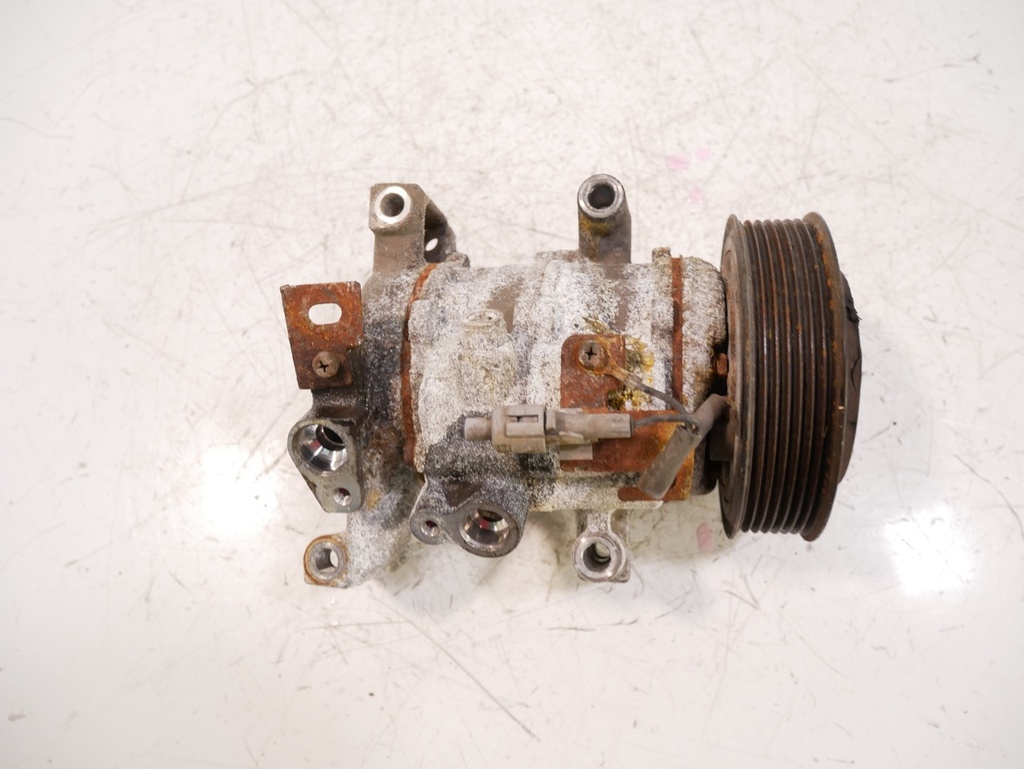 [MTD-432464] Compresor de aire acondicionado Toyota Hilux VIII 2.4 D 4WD 2GD-FTV 447280-2720