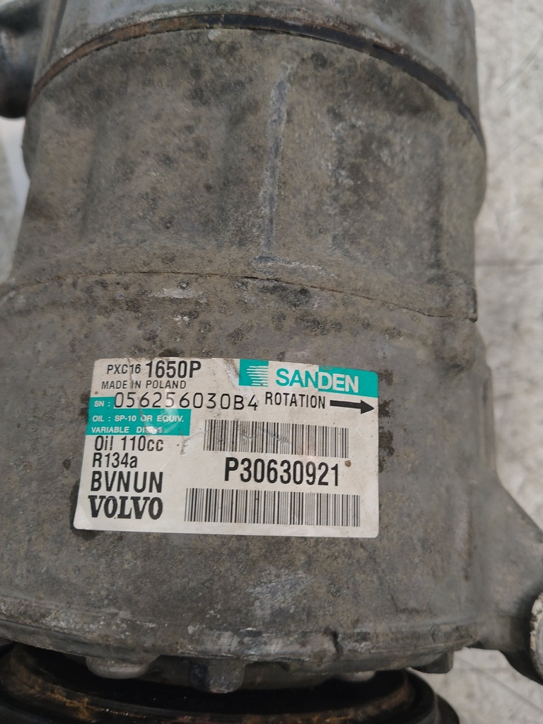 [MTD-513933] Convertidor de par Volvo XC70 2.4 D D5244T16 D52 30630921