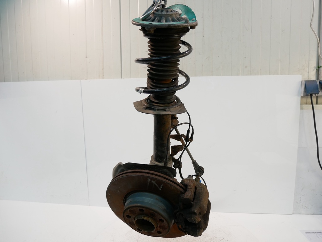[MTD-492466] Nudillo de dirección izquierdo BMW Serie 3 F30 330d 3.0 N57D30A 31216792287
