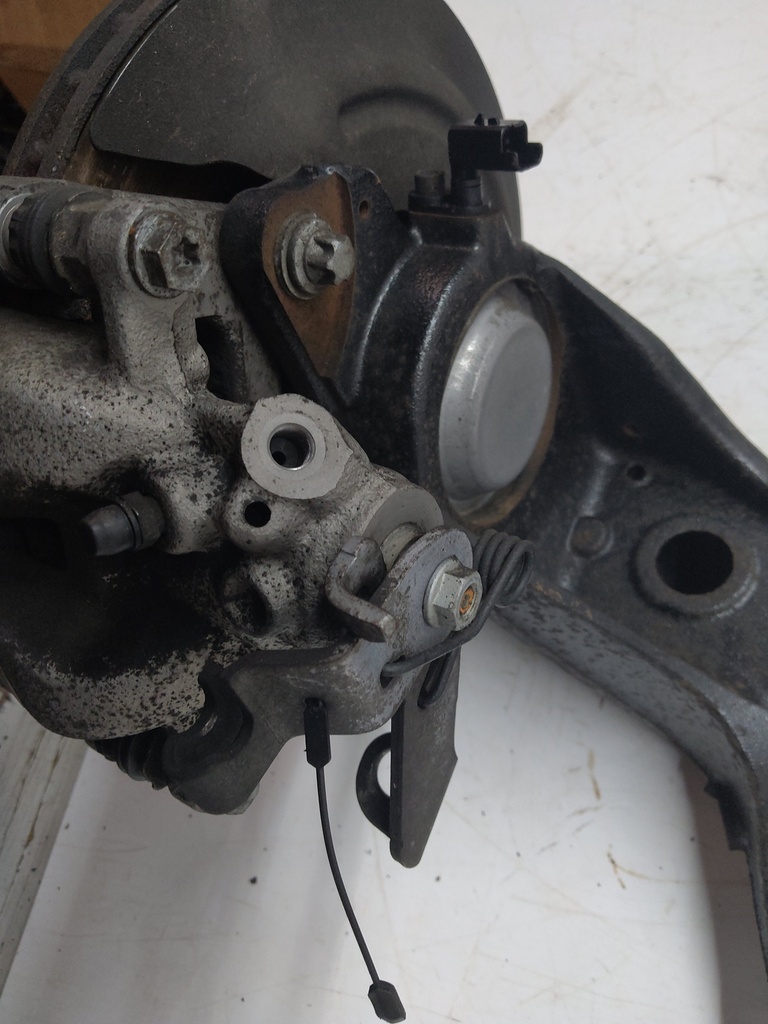 [MTD-514691] Cubo de rueda trasera izquierda Opel Vivaro C K0 DW10FDDU EHT 9807505080