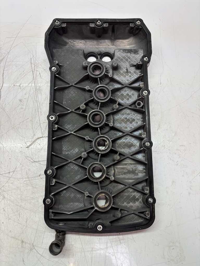 [MTD-458577] Tapa de válvulas Bentley Continental 6.0 Gasolina BEB 07C103476AA