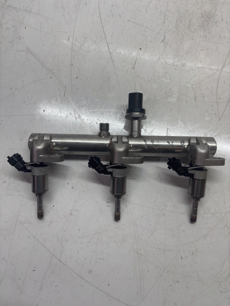 [MTD-465555] Riel inyector Alfa Romeo Giulia 952 2.9 gasolina 00670050573