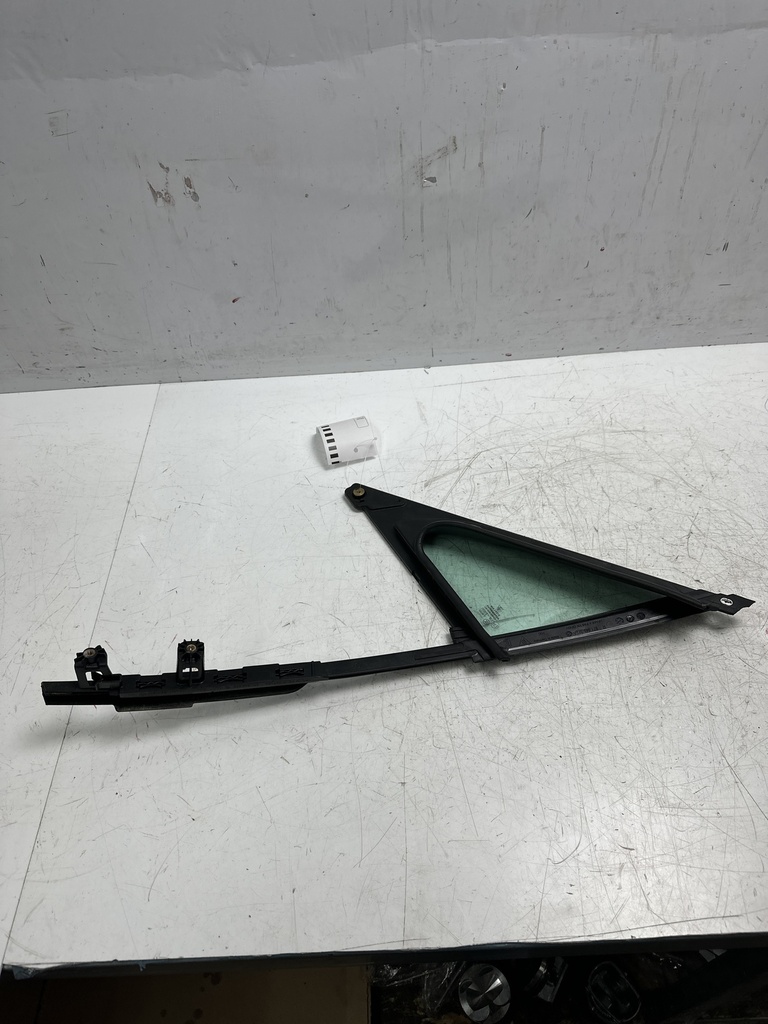 [MTD-498010] Cristal delantero derecho Porsche Panamera 2.9 V6 CSZ 971845114K