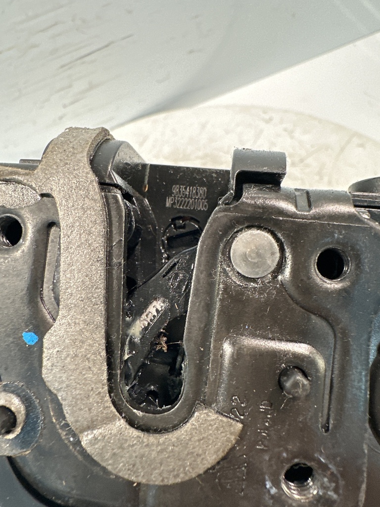 [MTD-498358] Cerradura de puerta Peugeot 308 1.5 BlueHDI 130 YHZ DV5R YH01 9835418380