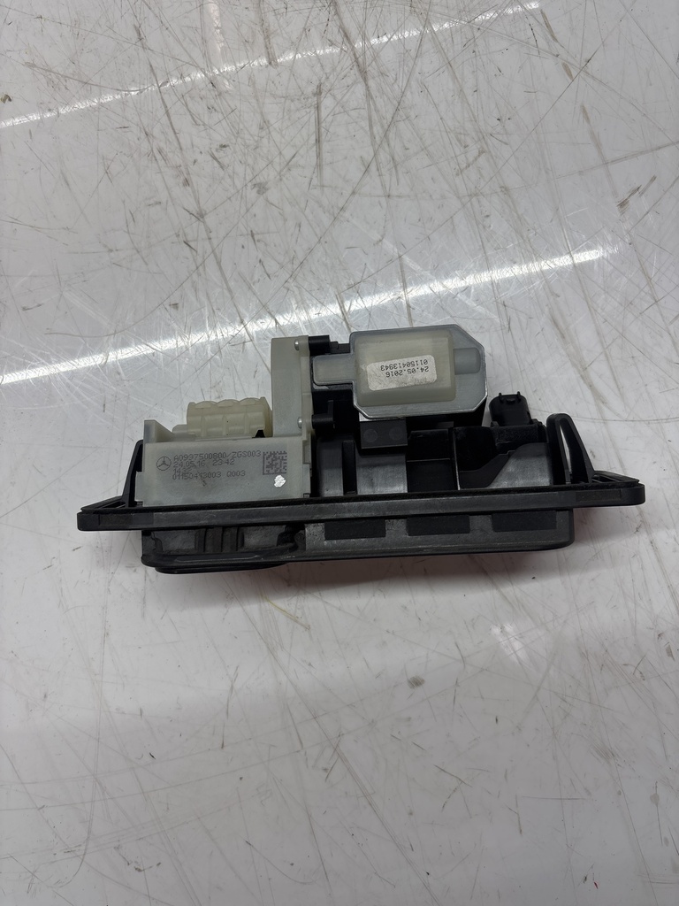 [MTD-499761] Asa del portón trasero para Mercedes E220 2.0 CDI W212