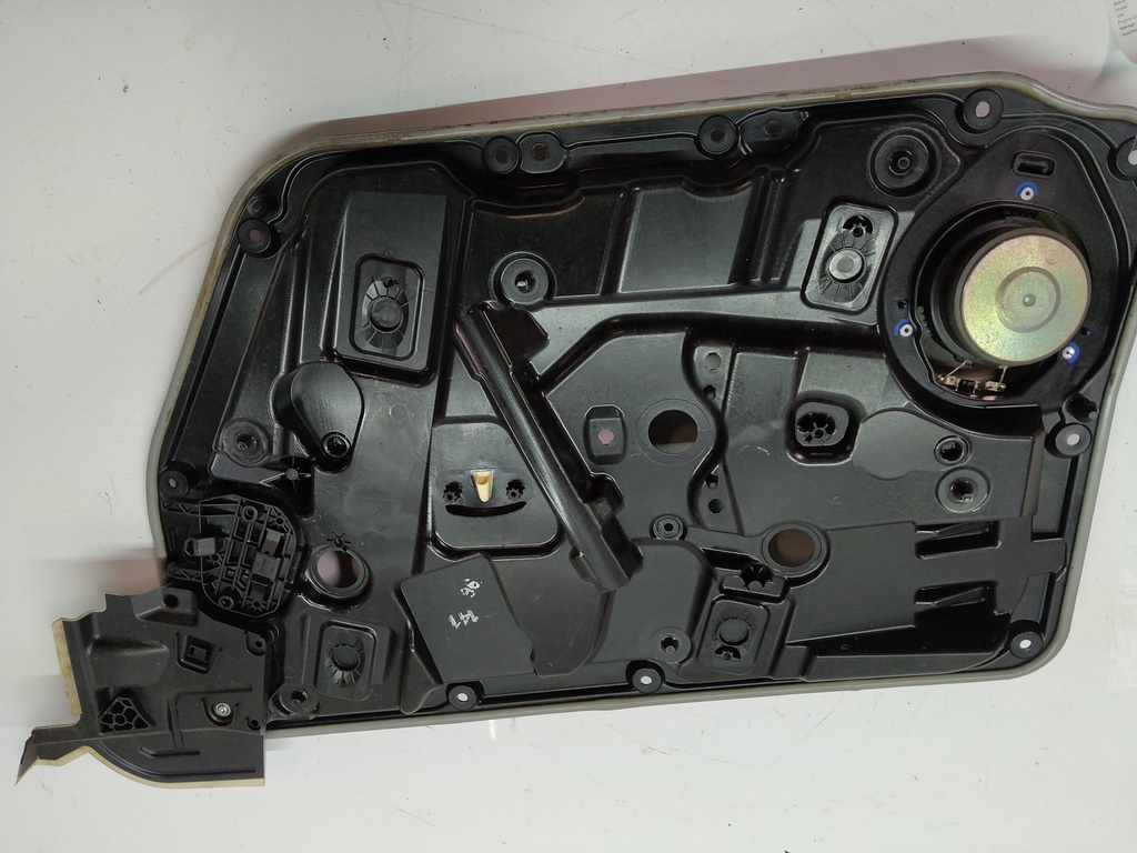 [MTD-505674] Elevalunas delantero izquierdo Infiniti Q30 2.0 T AWD M270.920
