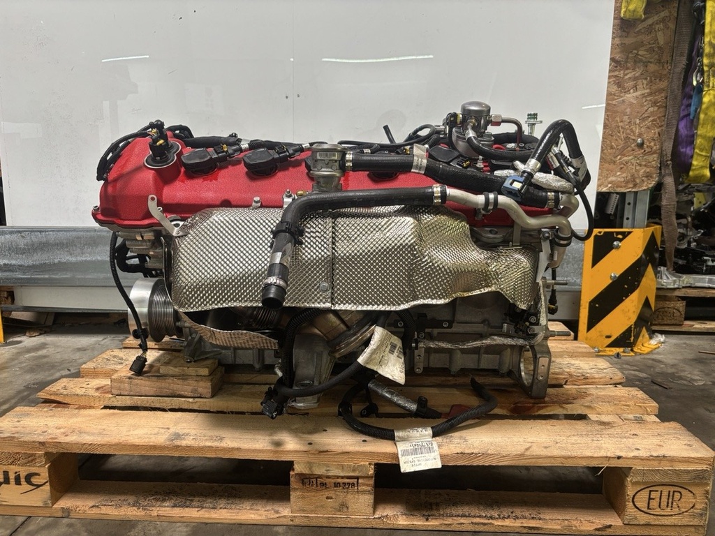 [MTD-498254] Motor Ferrari 812 Superfast 6.5 V12