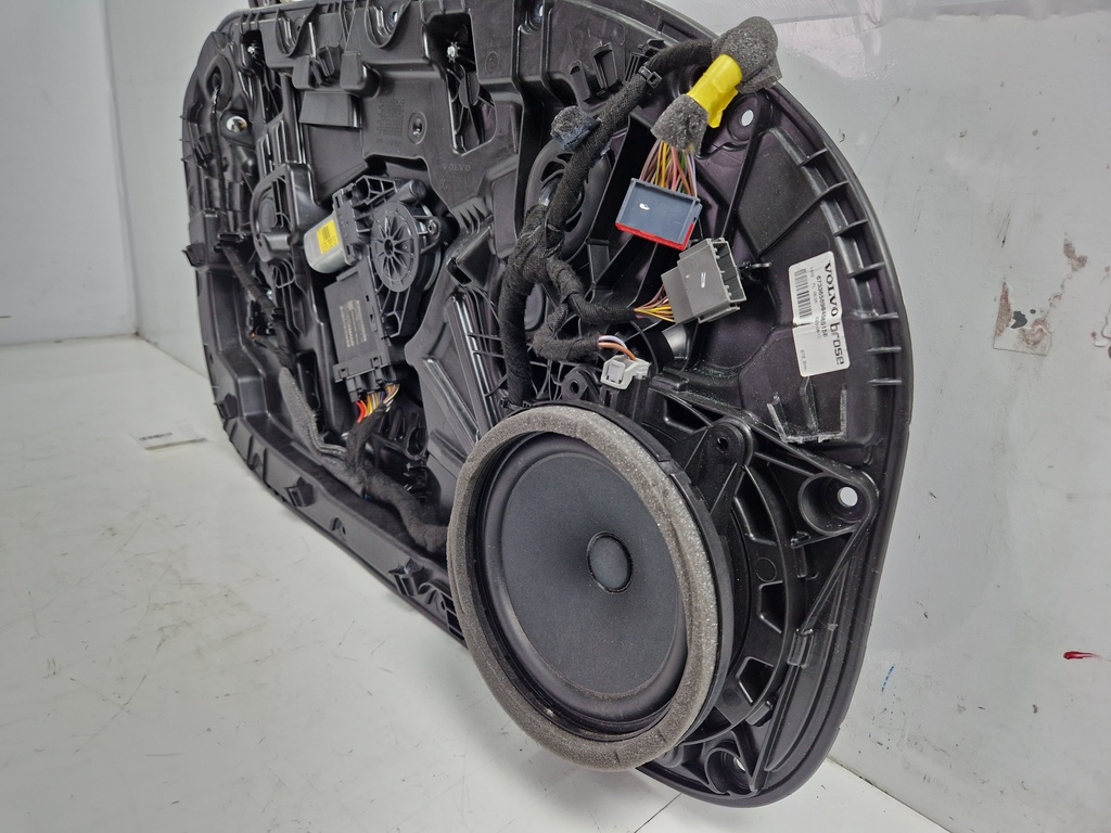 [MTD-497039] Revestimiento de puerta Volvo V60 II Cross Country B4 2.0 Diesel D420T8 31462704