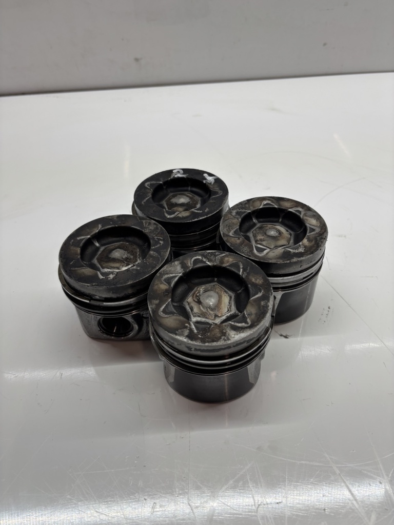 [MTD-445030] Pistón 1.6 TDI CAYD CAY para Audi Skoda VW Caddy 2013