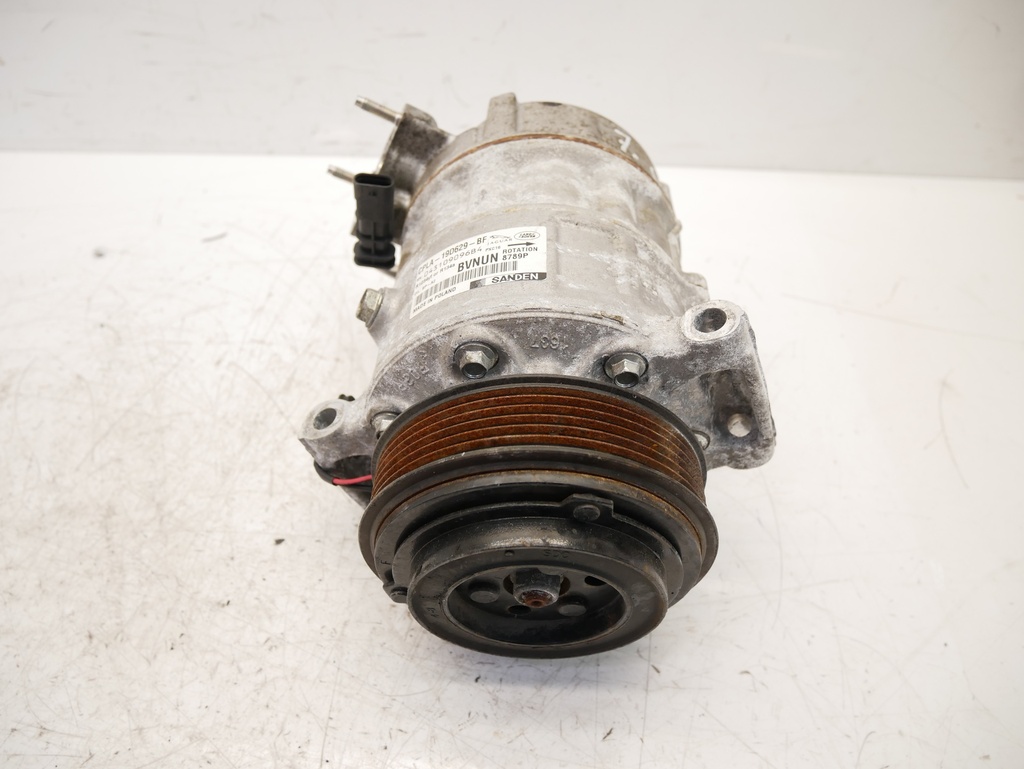 [MTD-386067] Compresor de aire acondicionado Jaguar XE X760 2.0 gasolina 204PT GTDI CPLA-19D629-BF