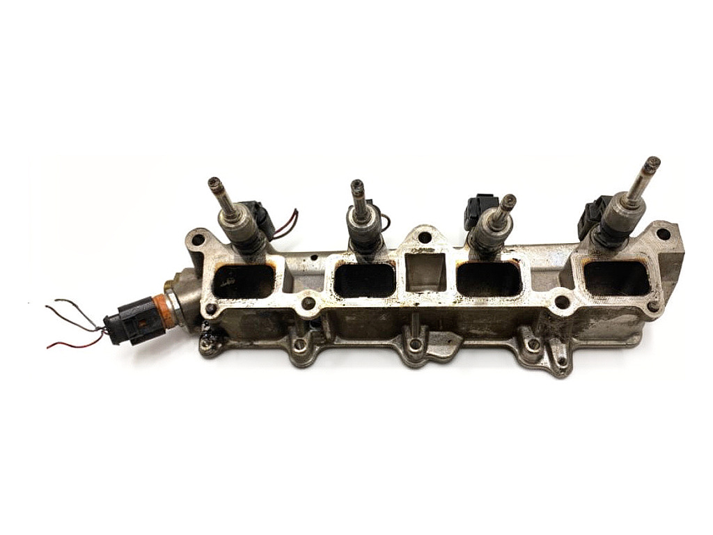 [STARK-933005] Fuel Rail SKODA YETI (5L) 1.4 TSI 90 kW 122 CV gasolina 2010-2015
