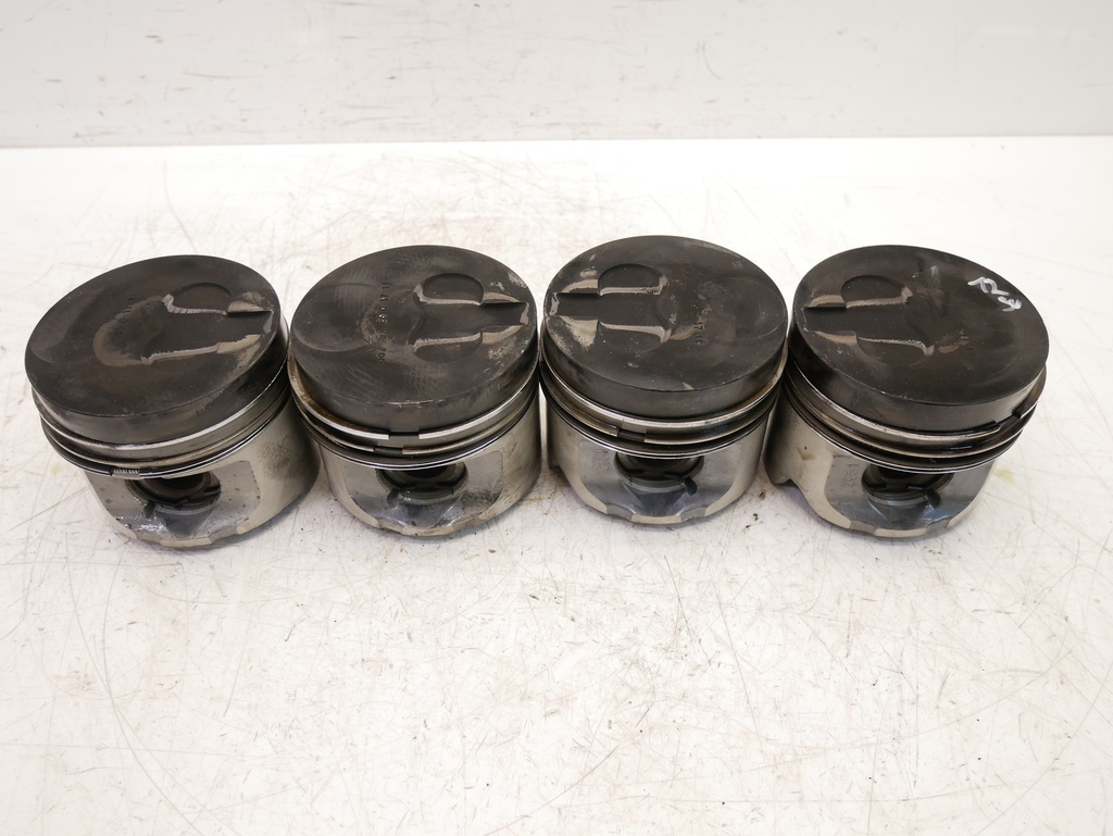 [MTD-395231] 4x pistones Peugeot Boxer furgoneta 2.5 D T9A DJ5