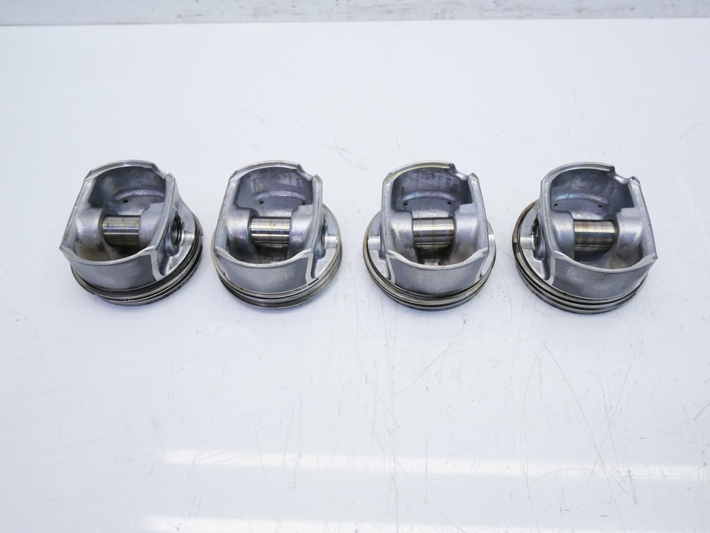 [MTD-418334] 4x Pistones 2.0 TFSI BWA para Audi A3, Seat Leon, Skoda Octavia, VW Golf/Jetta/Passat, 2004-2015, ref. 06D107066C
