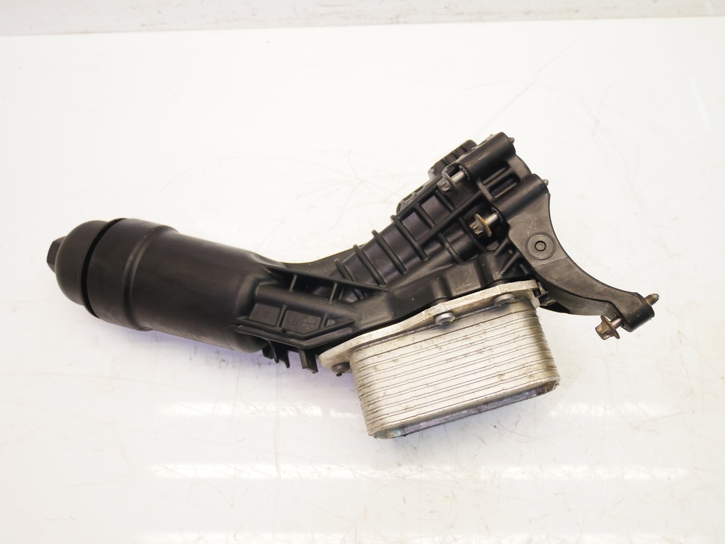 [MTD-402810] Caja de filtro de aceite para BMW 530i (G30 G31) 2.0 gasolina B48B20B 8580414