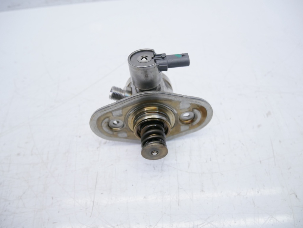 [MTD-412082] Bomba de combustible BMW 328i 2.0 (N26B20A) 8604229