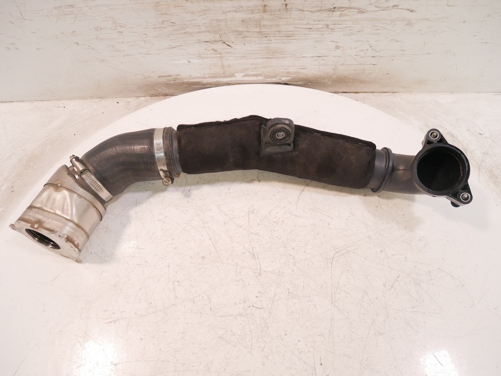 [MTD-416053] Tubo de presión Boost para VW Passat B7 2.0 TDI CFGC CFG 04L145824Q