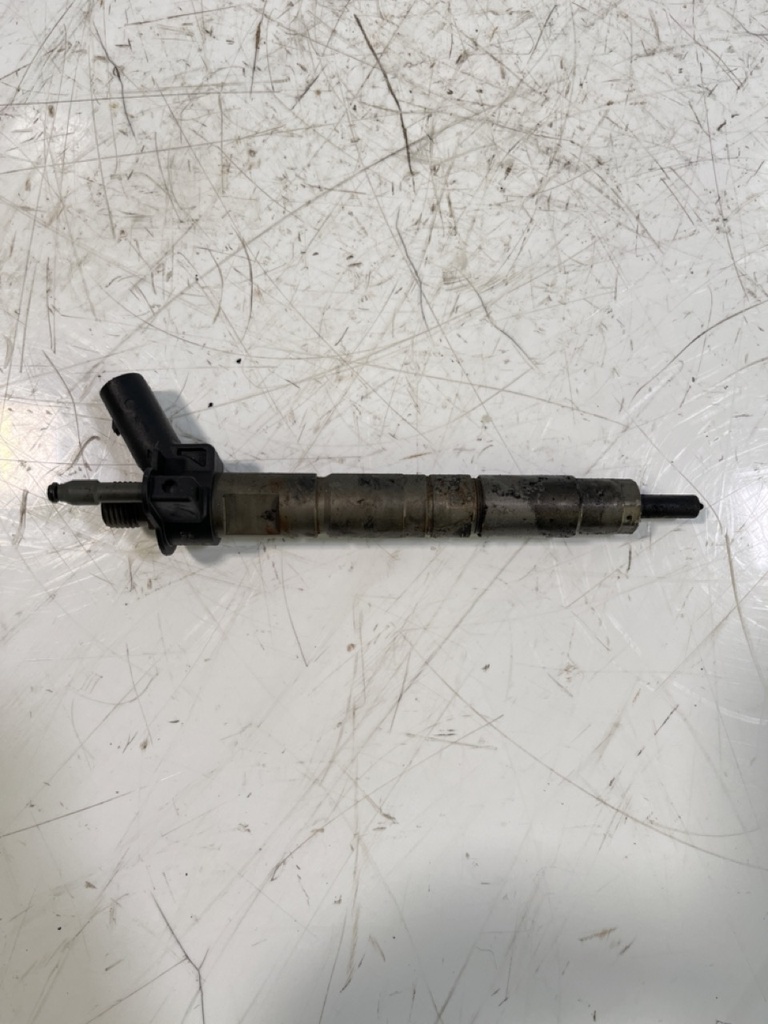 [MTD-418309] Inyector BMW 3.0 335 435 535 640 N57D30B 7823461