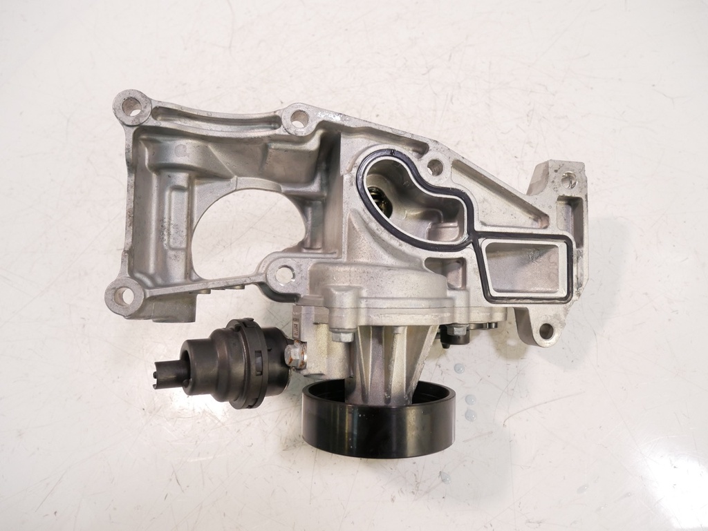 [MTD-420966] Bomba de agua para BMW 320i 2.0 B48B20A 2016-2018