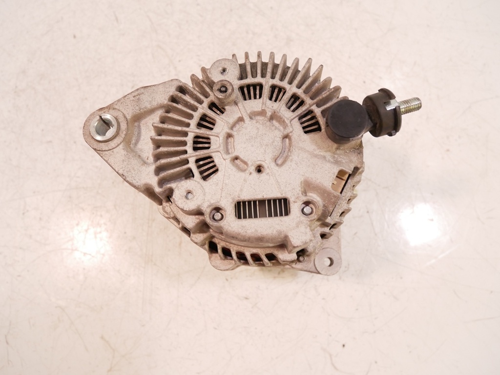 [MTD-422087] Alternador para Nissan Pathfinder R51 2.5 dCi 4WD YD25DDTI 23100EB31A