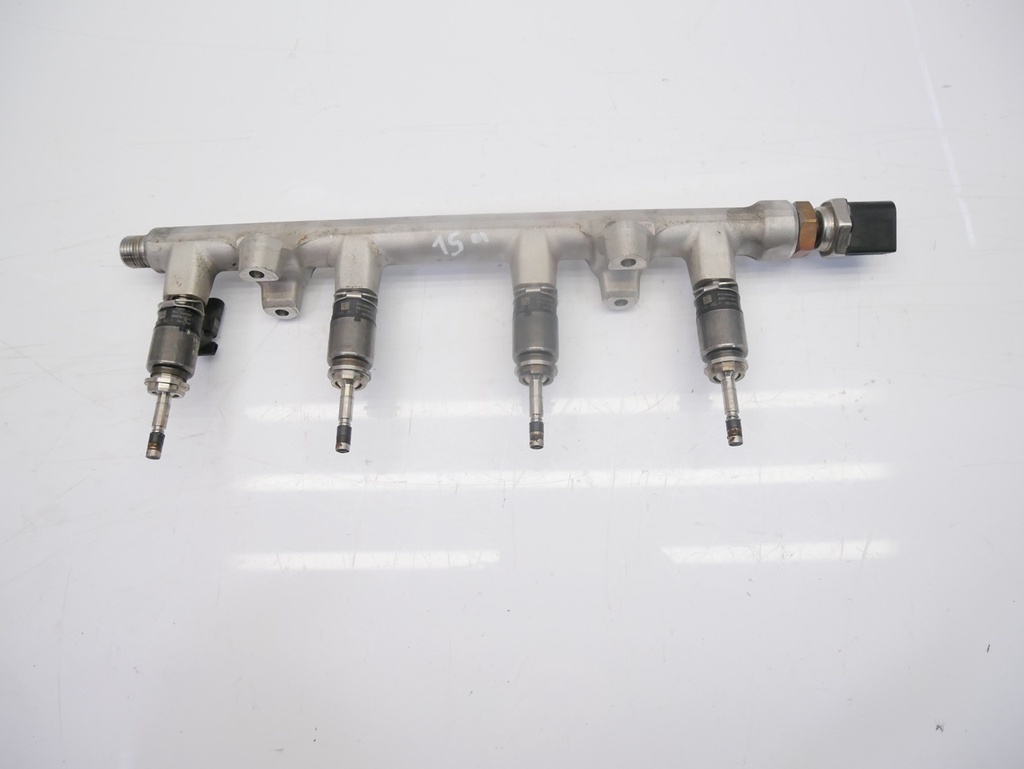 [MTD-423248] Rampa de inyectores Audi A3 1.5 TFSI 110kW 150CV 05E133320 04E906036G