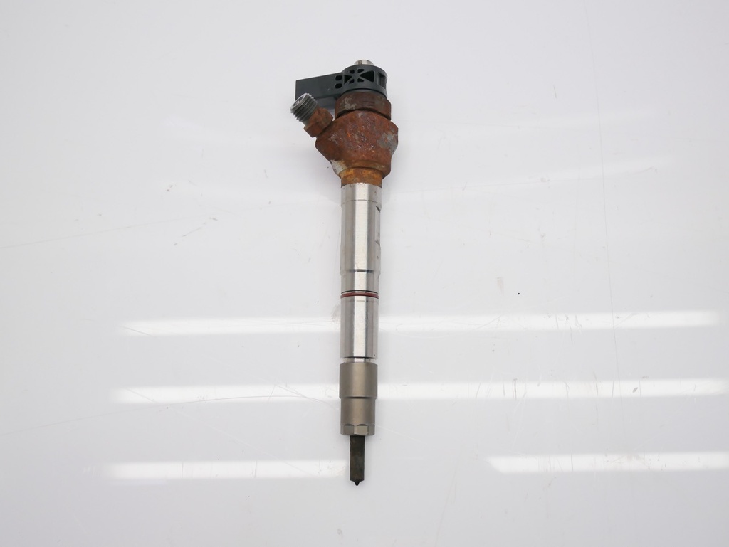 [MTD-426215] Inyector Audi VW 2.0 TDI CRLB CRL 0445110469 04L130277AC