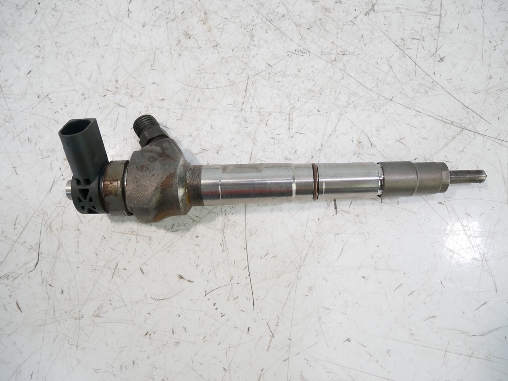 [MTD-433984] Inyector Audi A4 B9 2.0 TDI DET DETA 04L130277AE