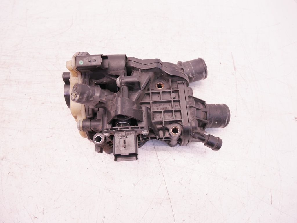 [MTD-450360] Carcasa del termostato Ford Mondeo 2.0 TDCI T7CF 9804160380