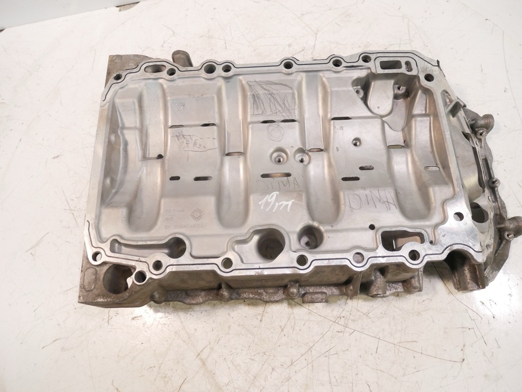 [MTD-454672] Cárter de aceite Audi A3, VW Golf, Passat, Jetta, EOS 2.0 TFSI CAW CAWB 06J103603T
