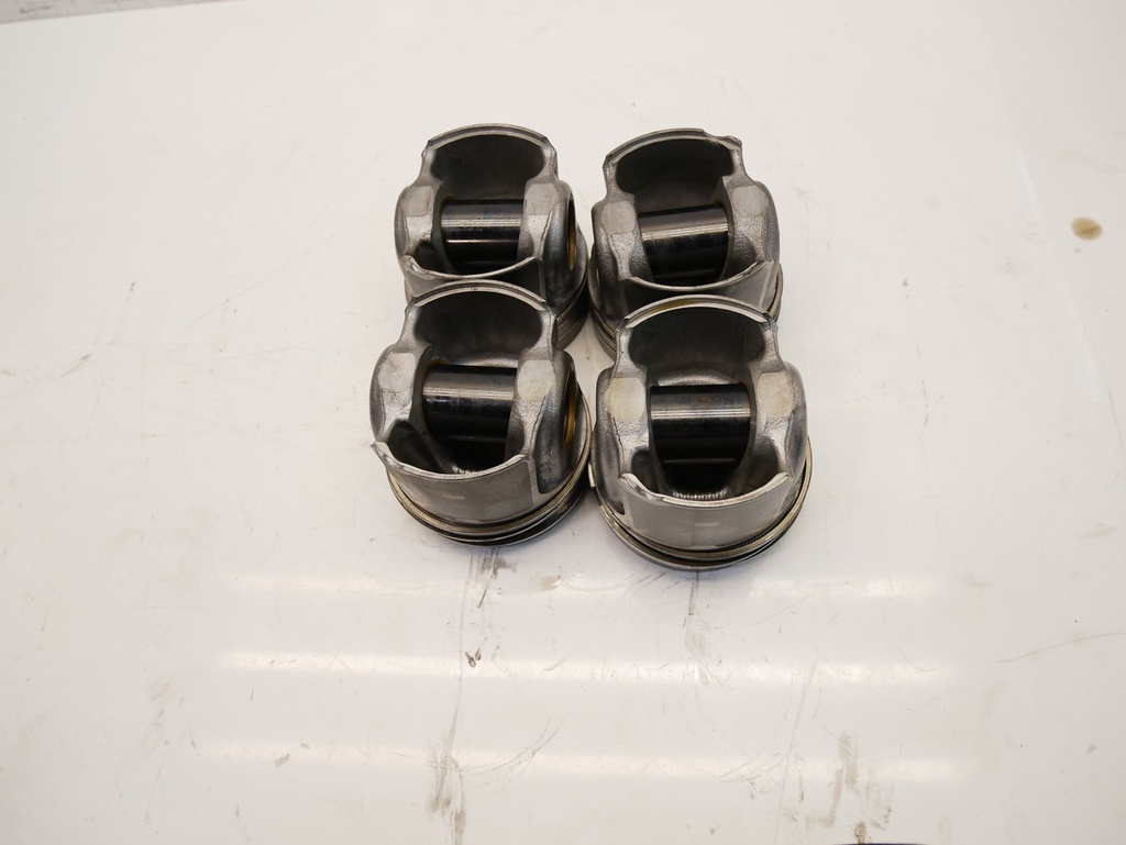 [MTD-459576] 4x pistones para Ford Transit V363 FFD 2.0 YMR6